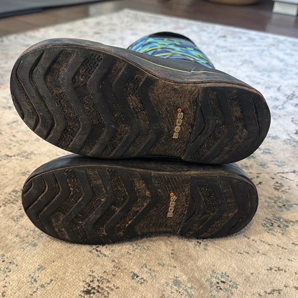 BOGS size 3 kids winter boot - Picture 3 of 3